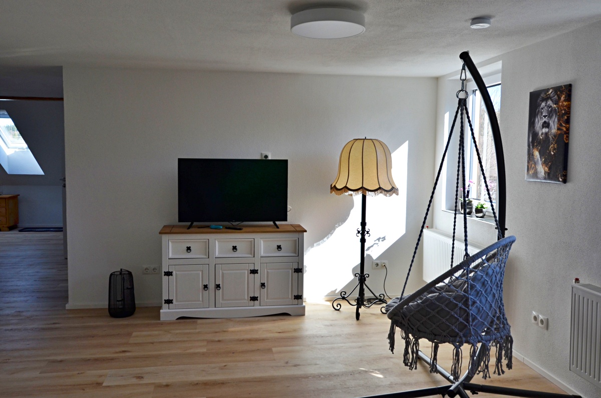 tv-Wohnzimmer-ferienwohnung-aitrang